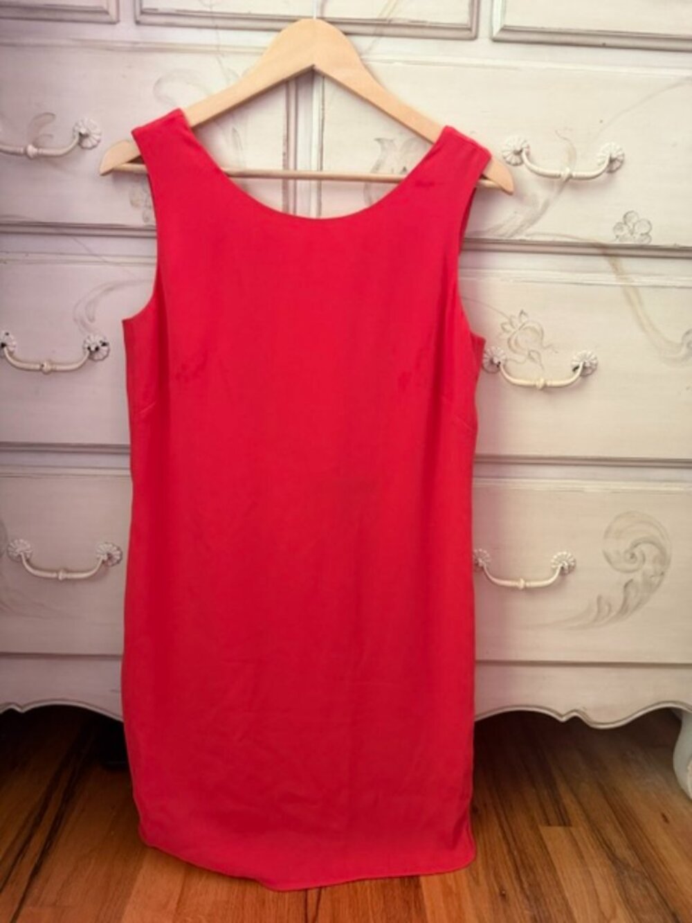 BCBG MAXAZRIA Drape Back Bright Poppy Red Dress- size 8- worn once - Picture 4 of 10